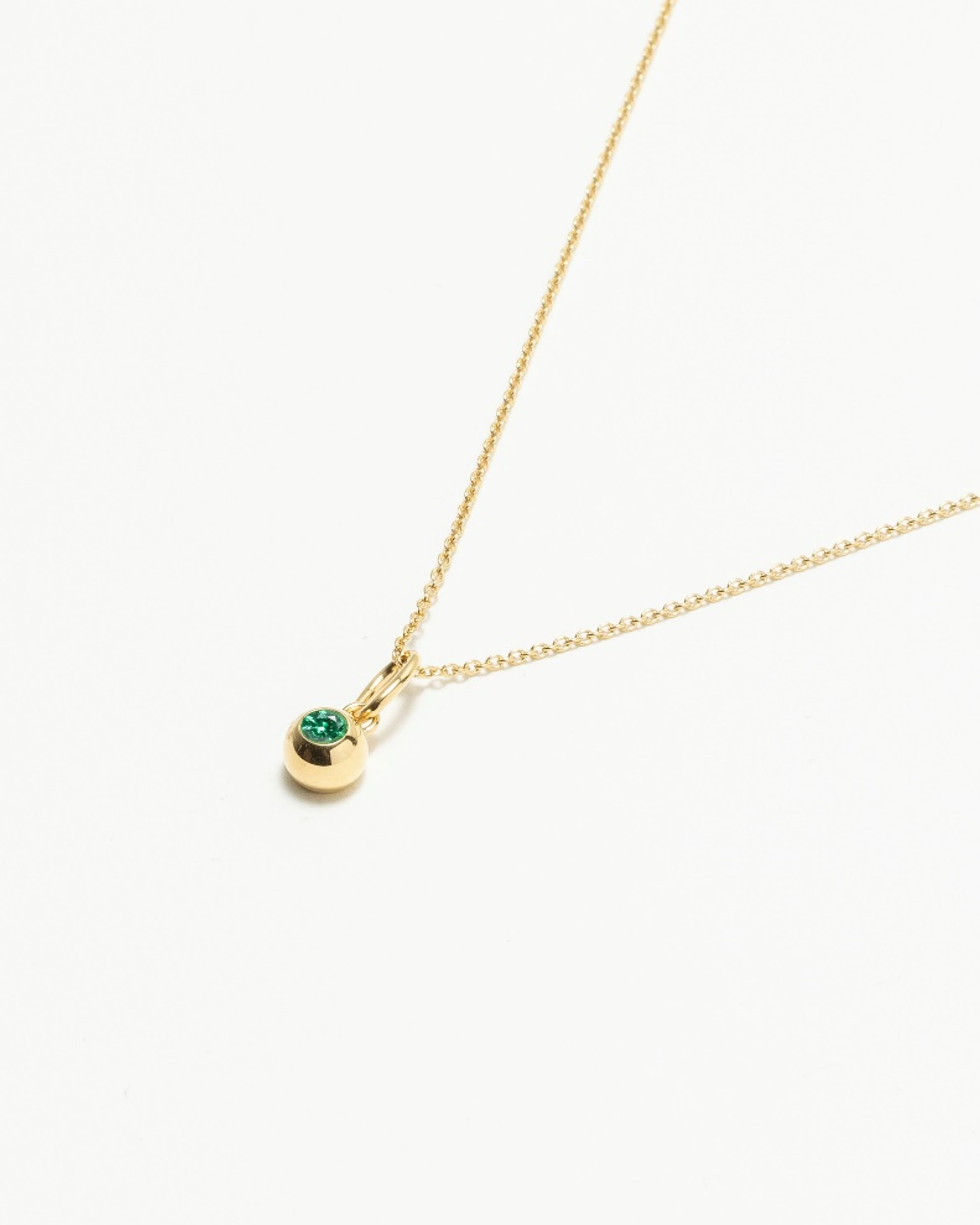 Amara Emerald Pendant - Image 5