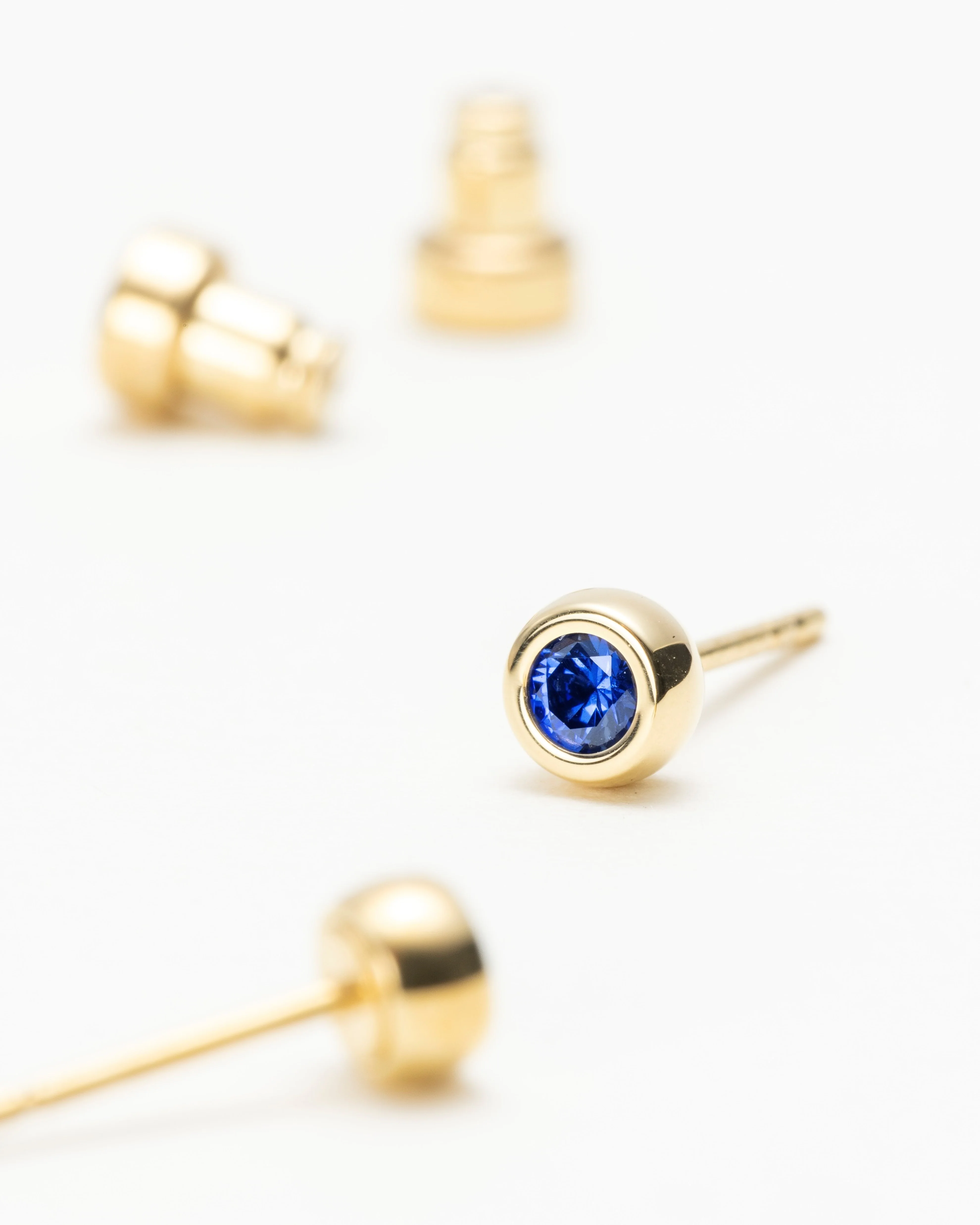 Gala Blue Sapphire Studs - Image 5