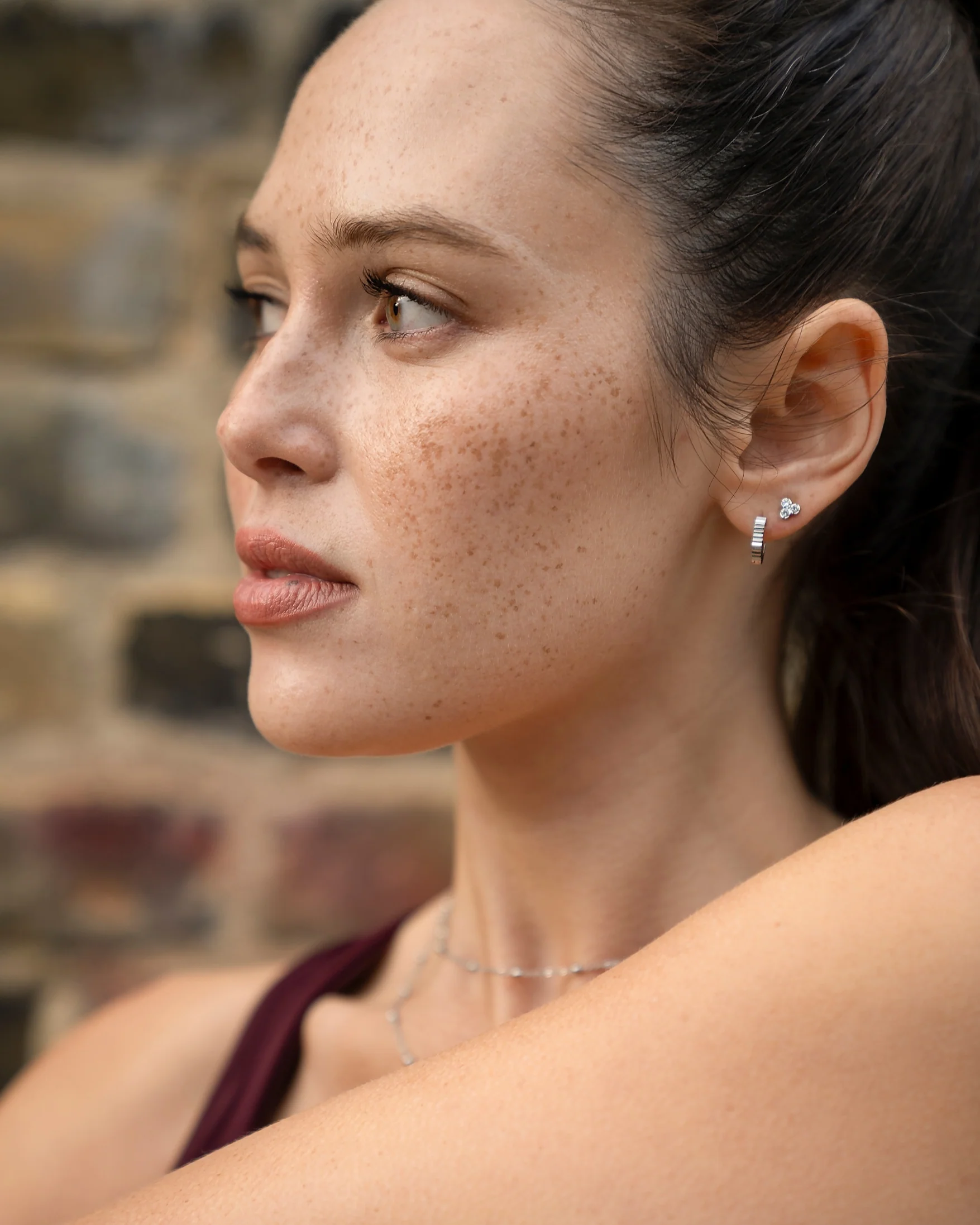 Aster Sapphire Studs - Image 8