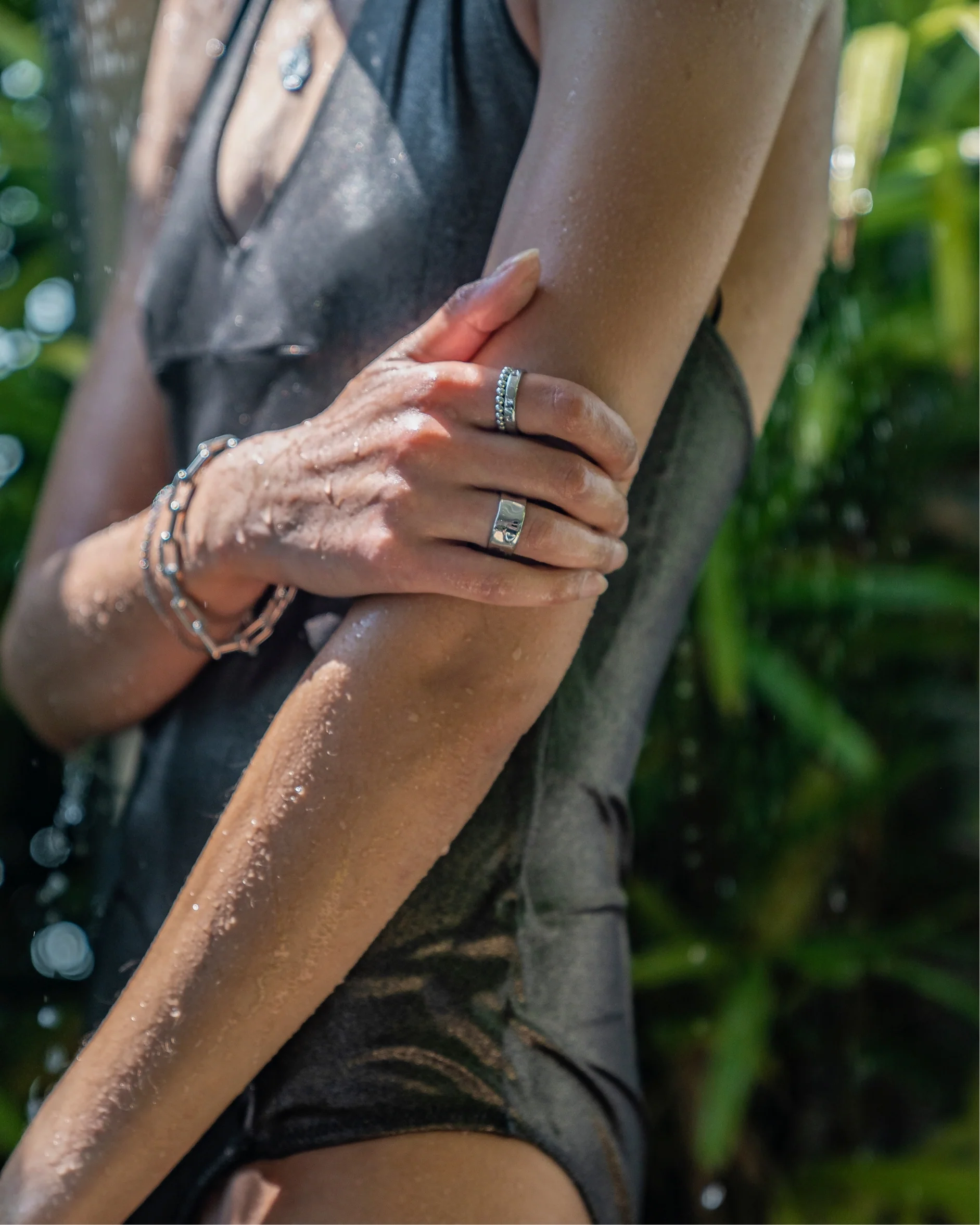 Essential Bold Band Ring - Image 12