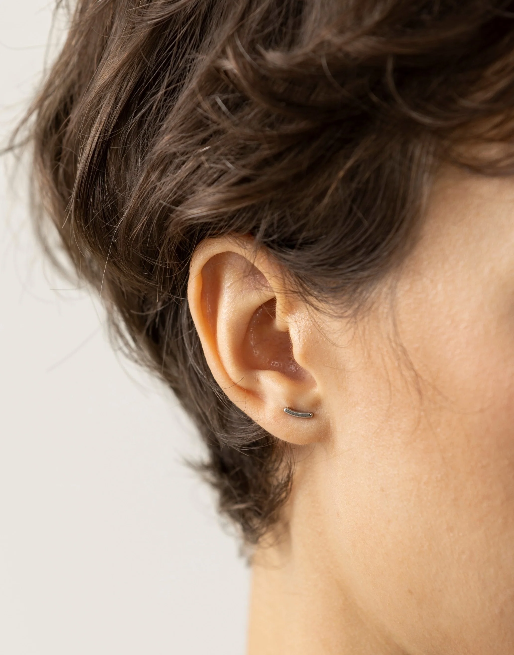 Caris Bar Studs - Image 7