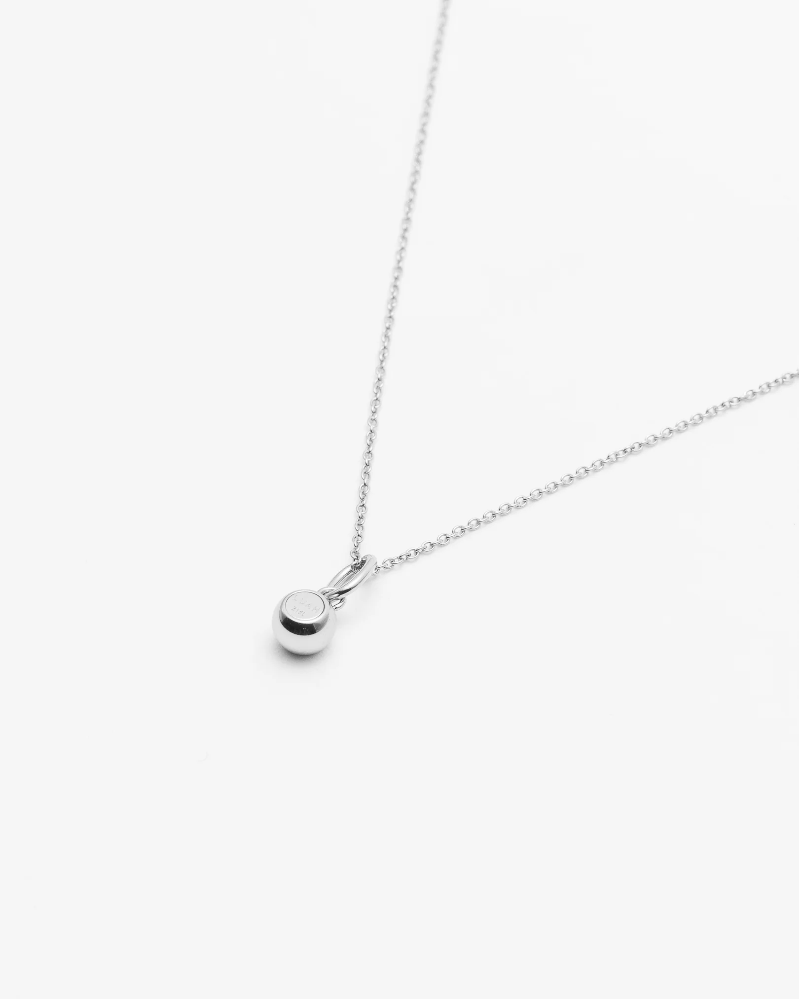 Amara White Sapphire Pendant - Image 15
