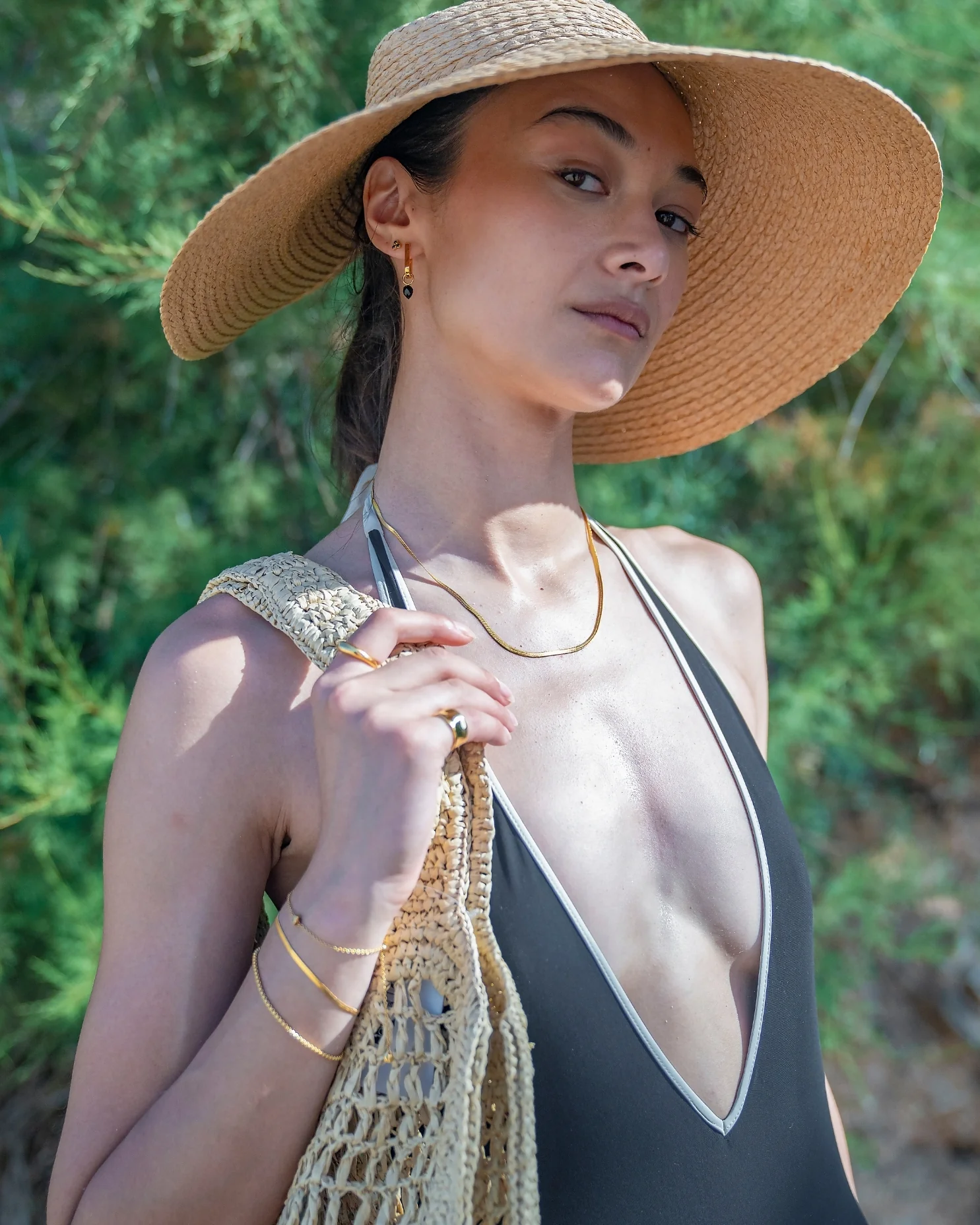 Floret Black Agate Charm - Image 3