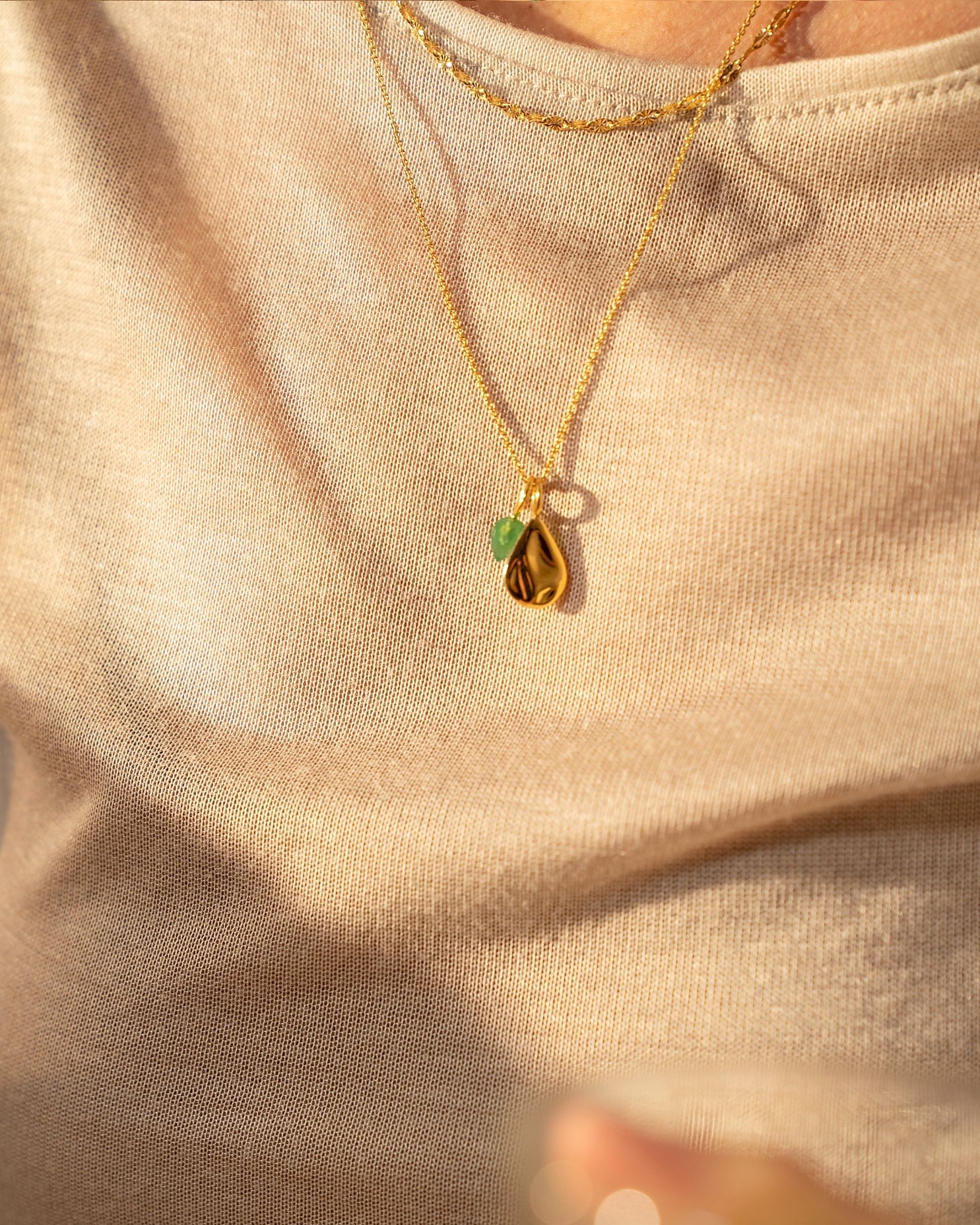 Floret Green Agate Charm - Image 3