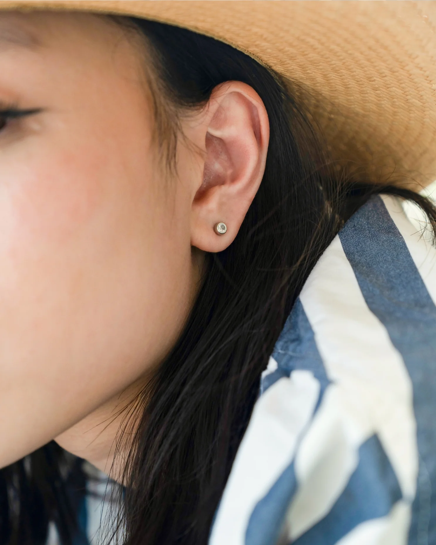 Gala Sapphire Studs - Image 9