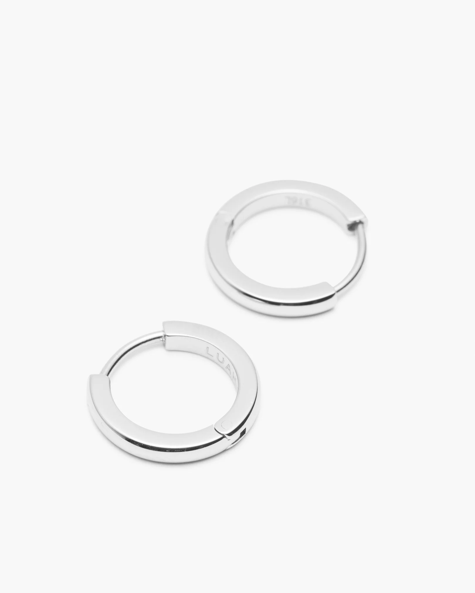 Lara Hoops - Image 9
