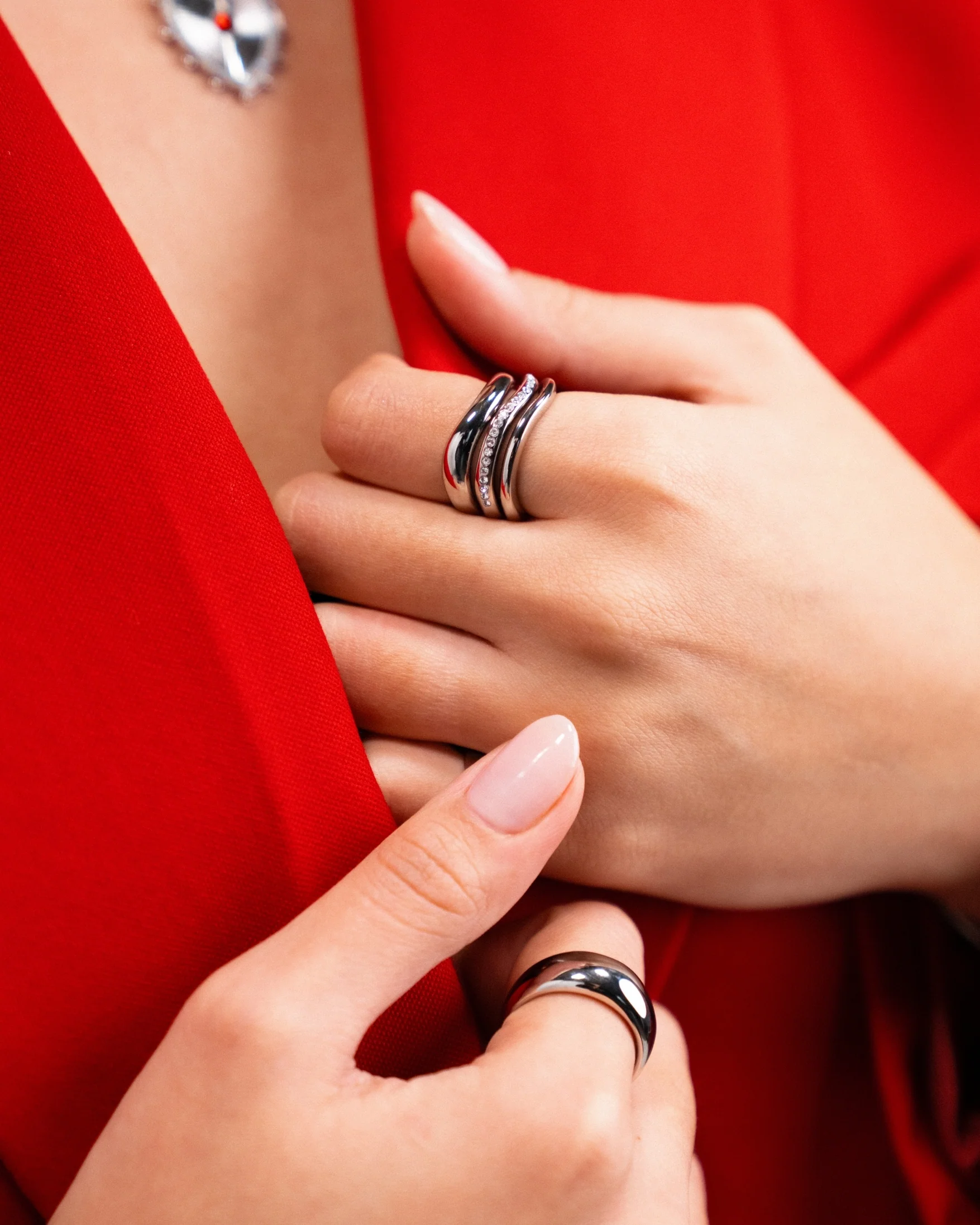Orla Bold Ring - Image 6