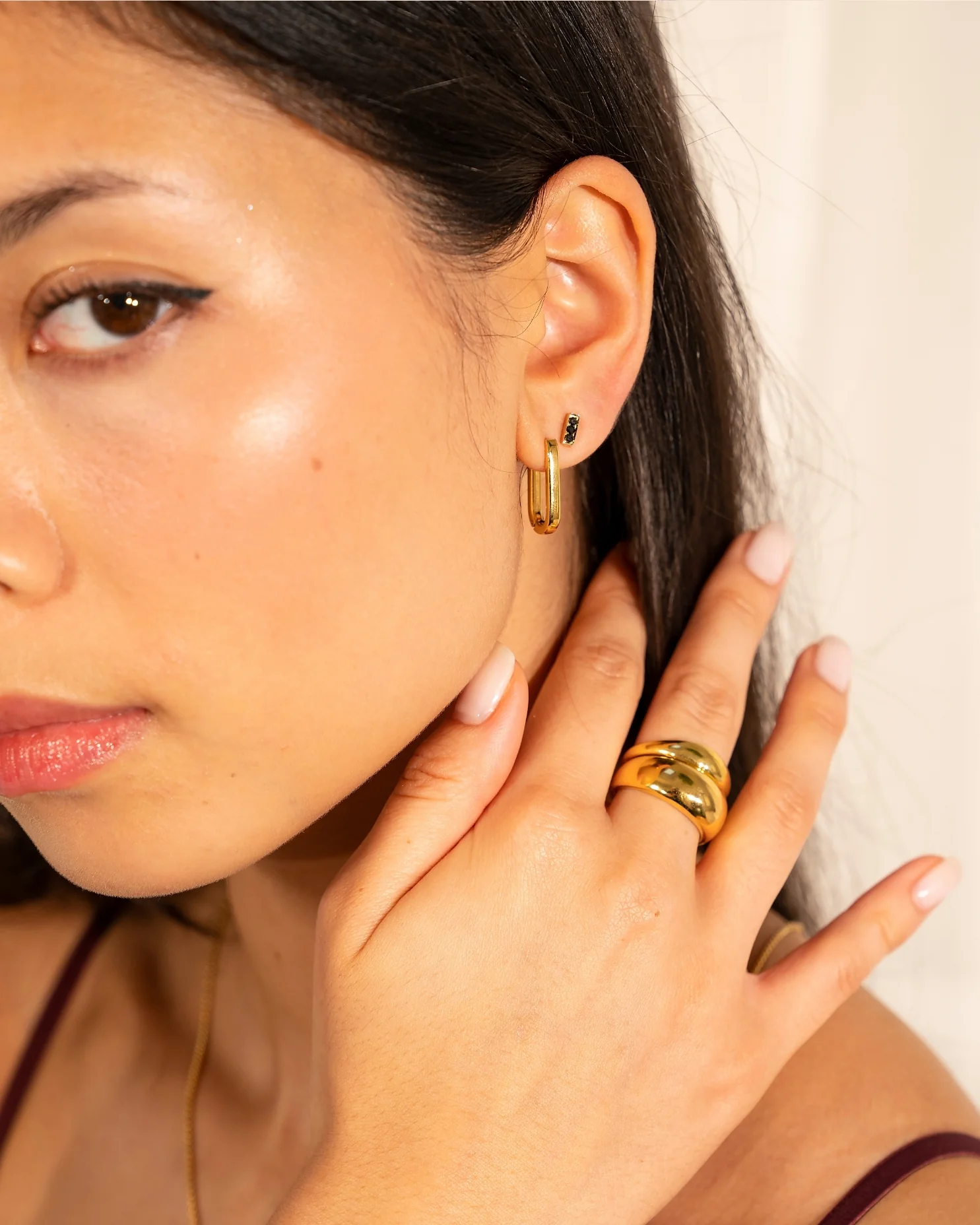 Rhea Black Onyx Bar Studs - Image 2