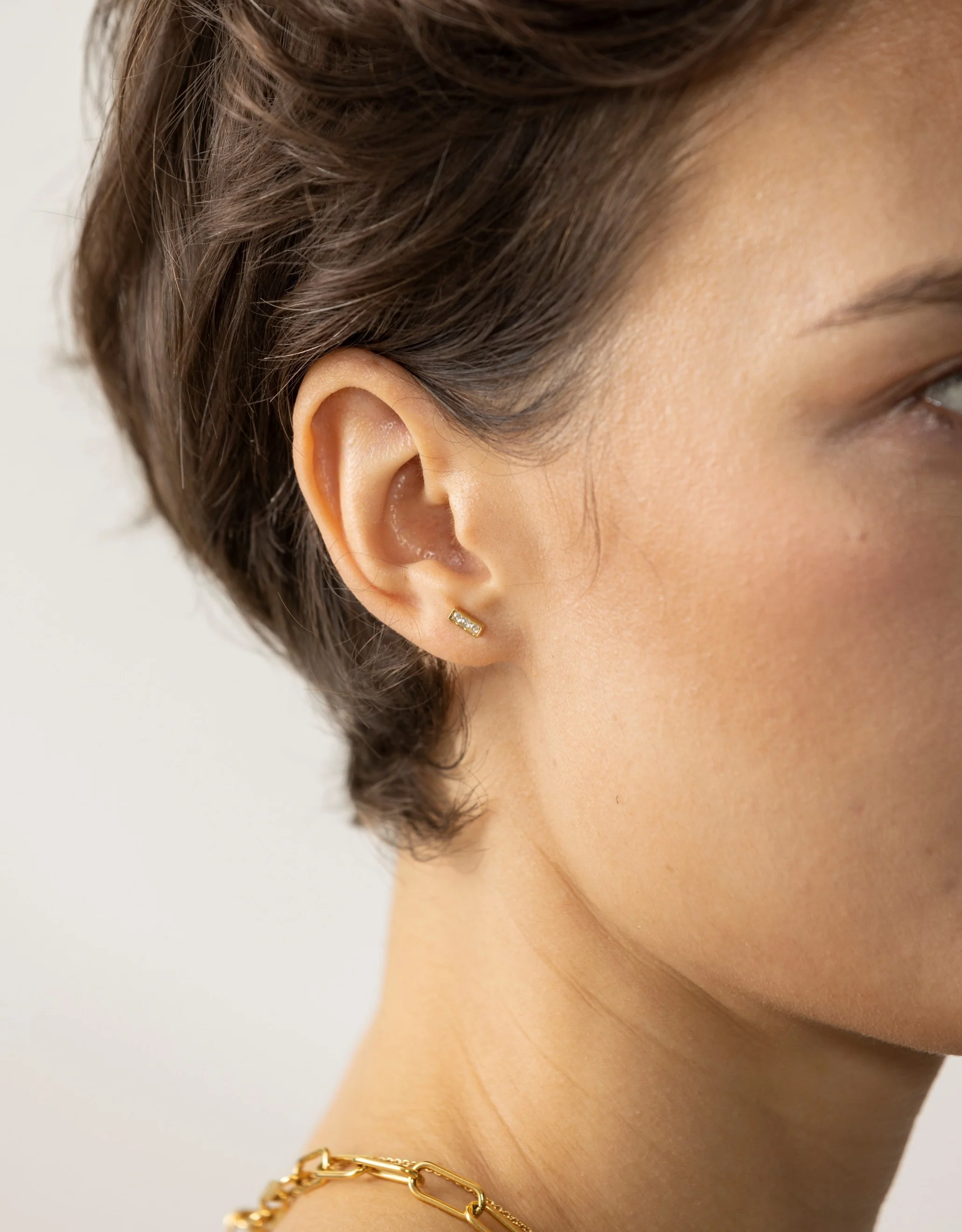 Rhea Sapphire Bar Studs - Image 5