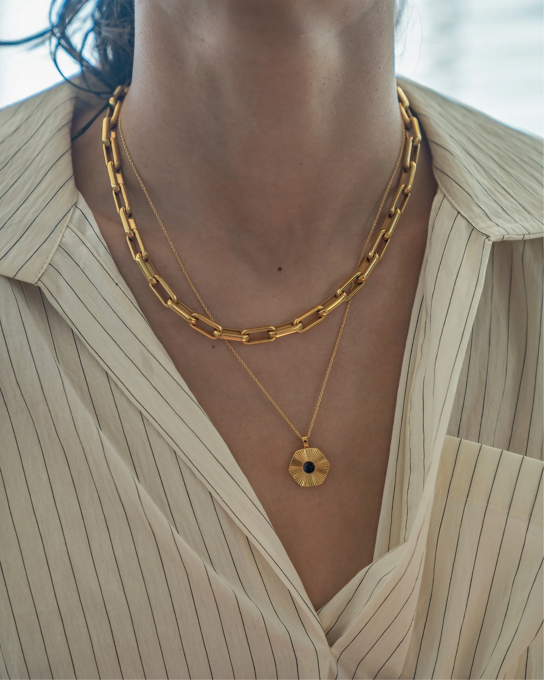 Elo Chunky Link Necklace - Image 4