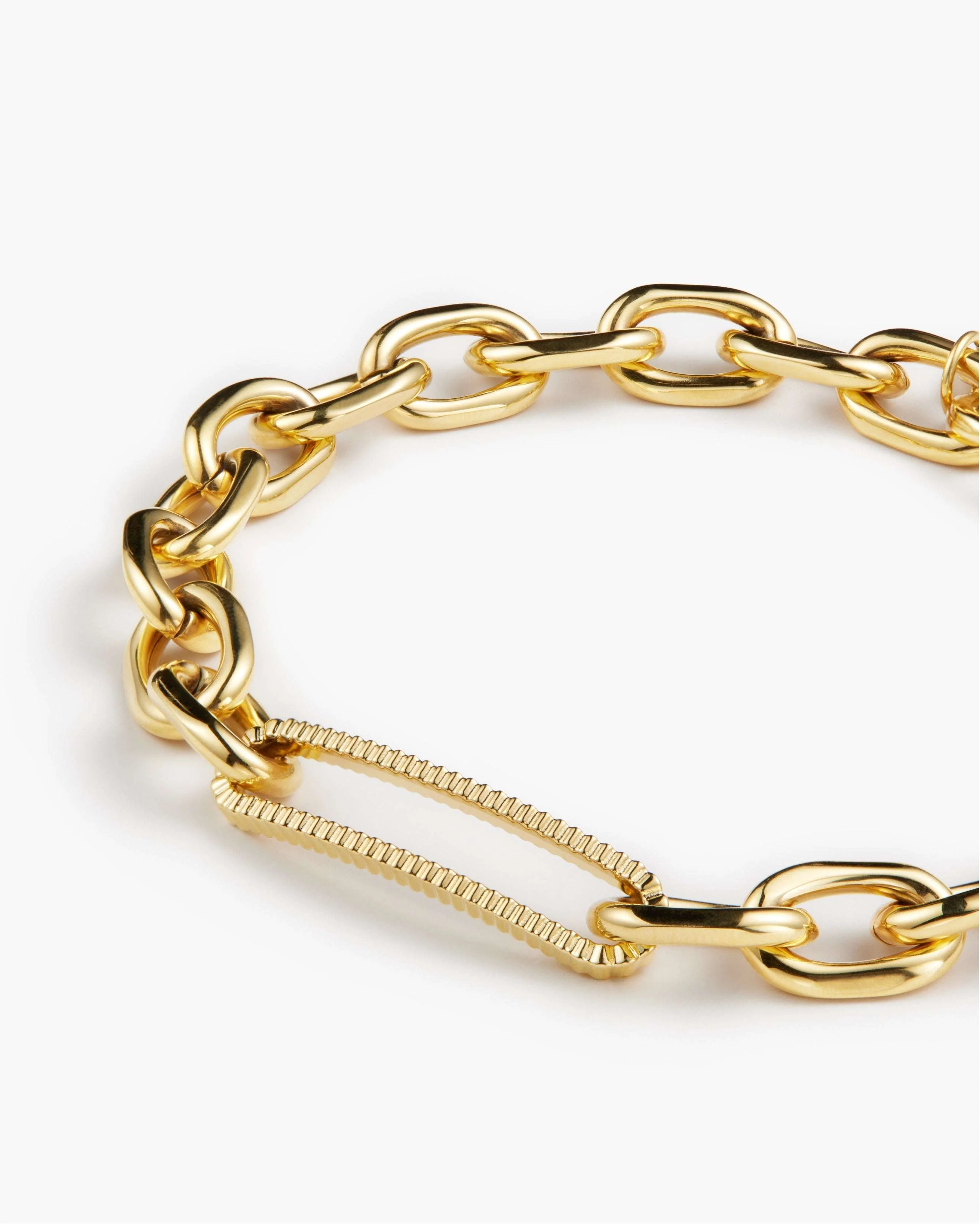 Utah Lee Large Gold Bracelet - Image 4