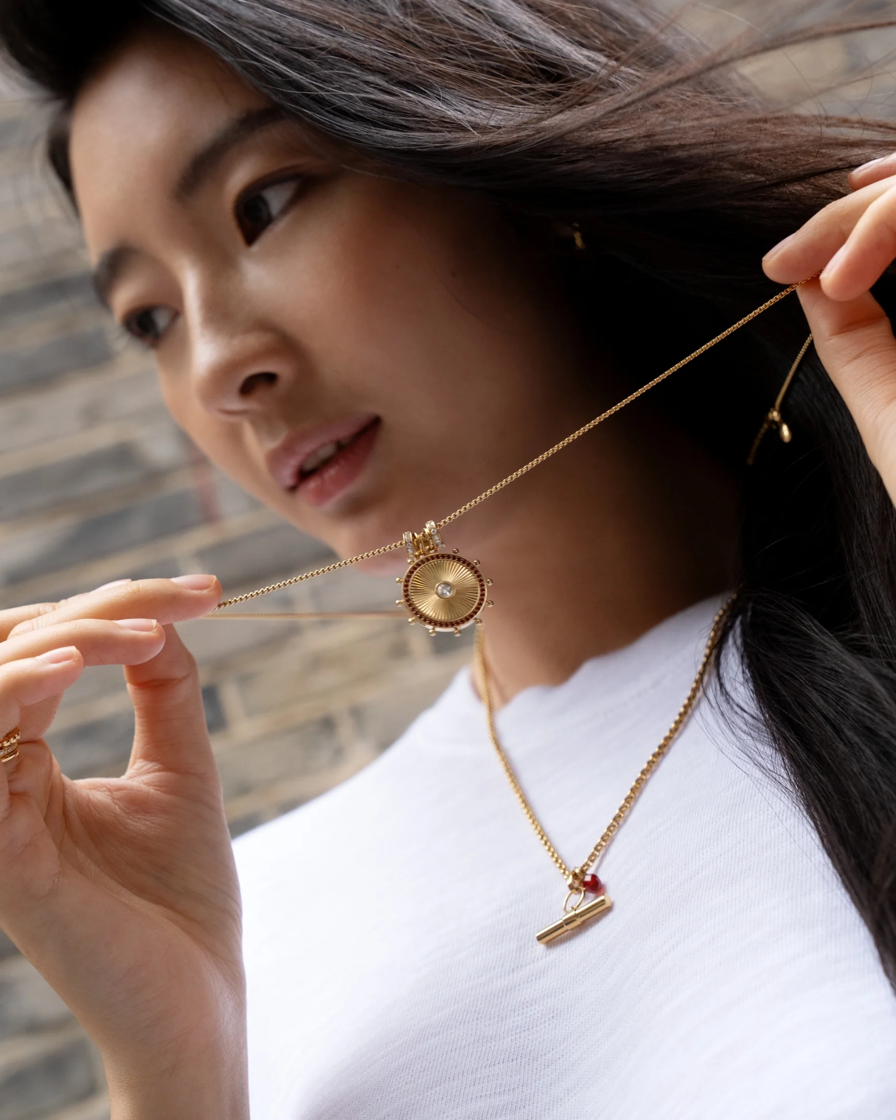 Zary White Sapphire Medallion - Image 2